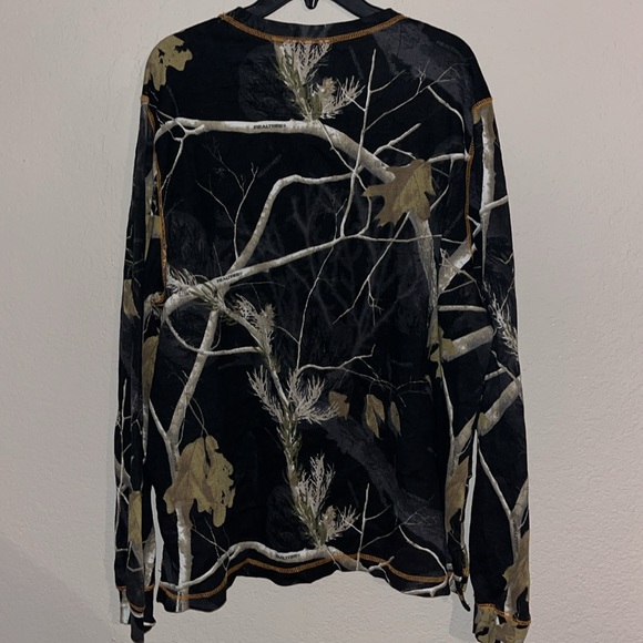 Realtree long sleeve Henley shirt size 2xl - Picture 4 of 4